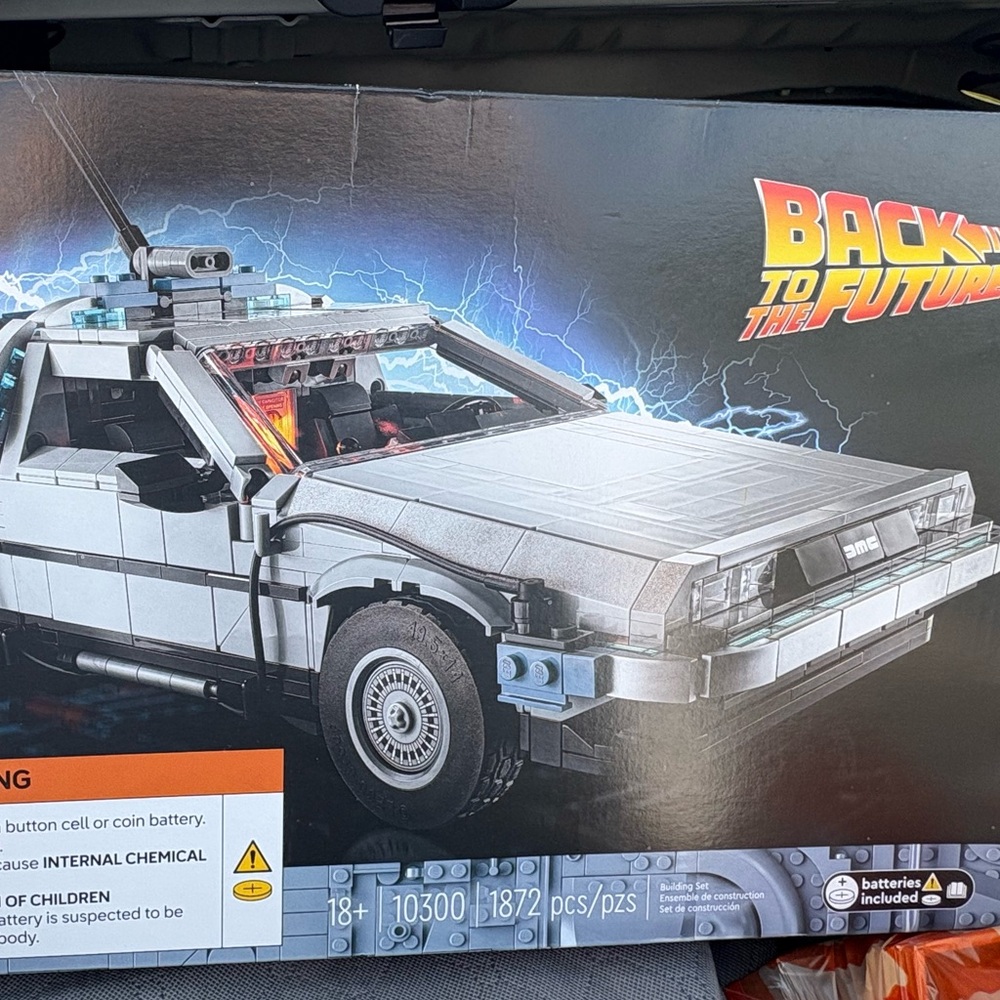 SOLD!
Lego Back to the Future Time Machine - Silver and Black